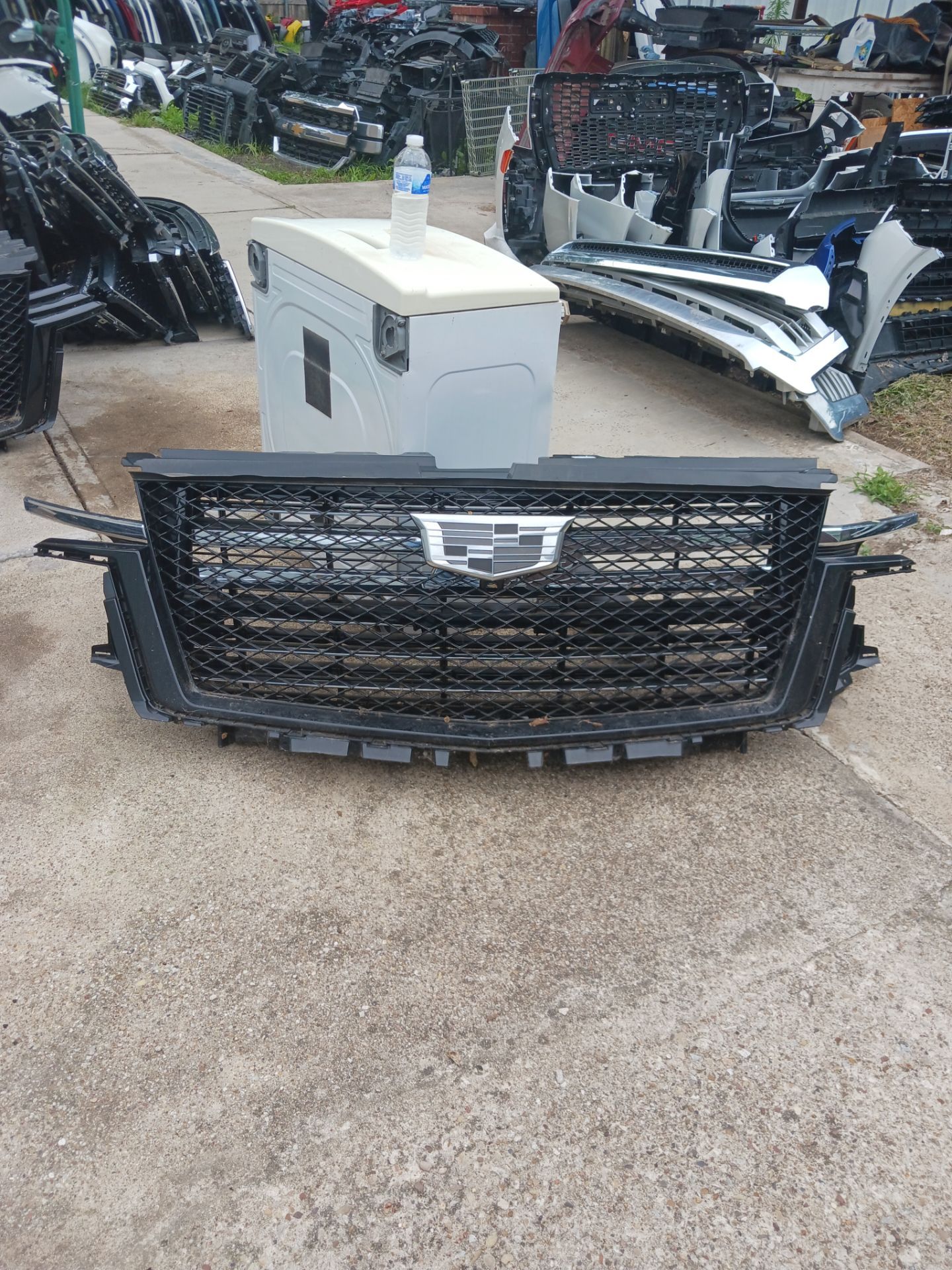 2021-2023 Cadillac Escalade Black Grill OEM