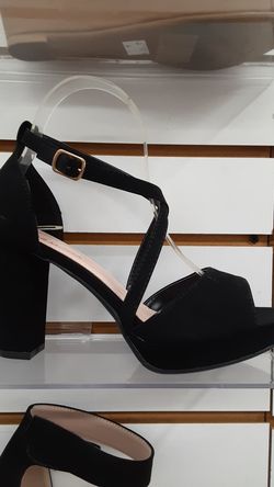 Women's classic shoe located with more selections at Zapateria Mexico Shoes