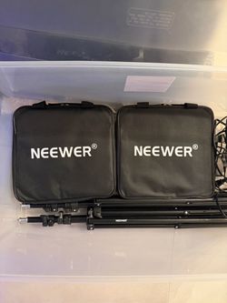 Neewer Photography Lighting Kit with Stands