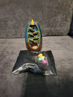 Waterfall incense holder