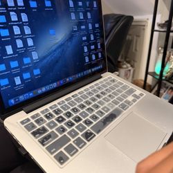 MacBook Pro 13 Inch  