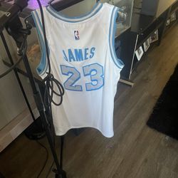 Lebron James Laker Jersey