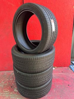285/40R22 CONTINENTAL full tires set