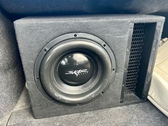 subwoofer and amp