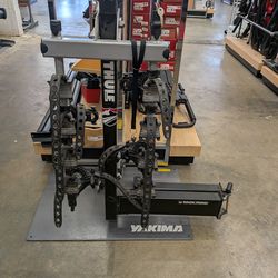 Used Thule Hanging Swingaway Bike Rack