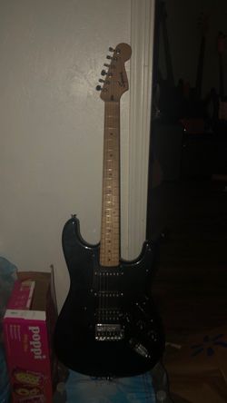 Squier Stratocaster Electric Guitar Black