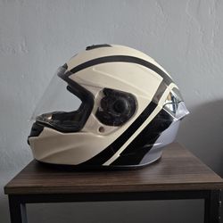 BELL RACE STAR HELMET