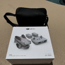 NEW DJI Air 2s (fly more)