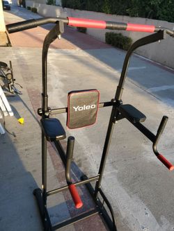 Yoleo weight bench power tower