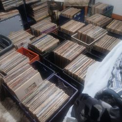 3500 Records Plus 500- 45s