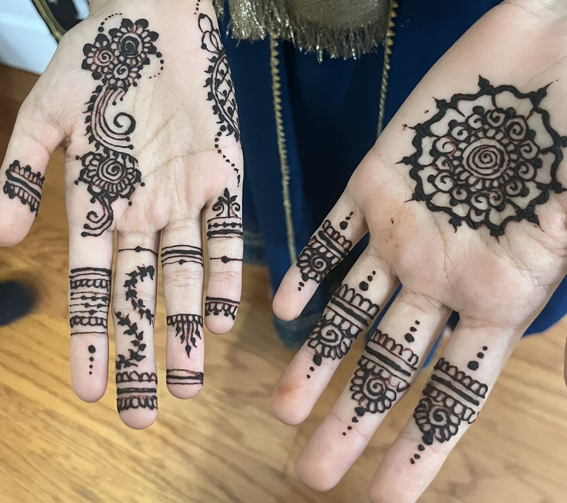 Henna Artist Available!