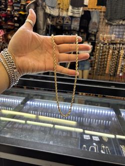 Cadena torzal 14k 26” de largo Oro solido