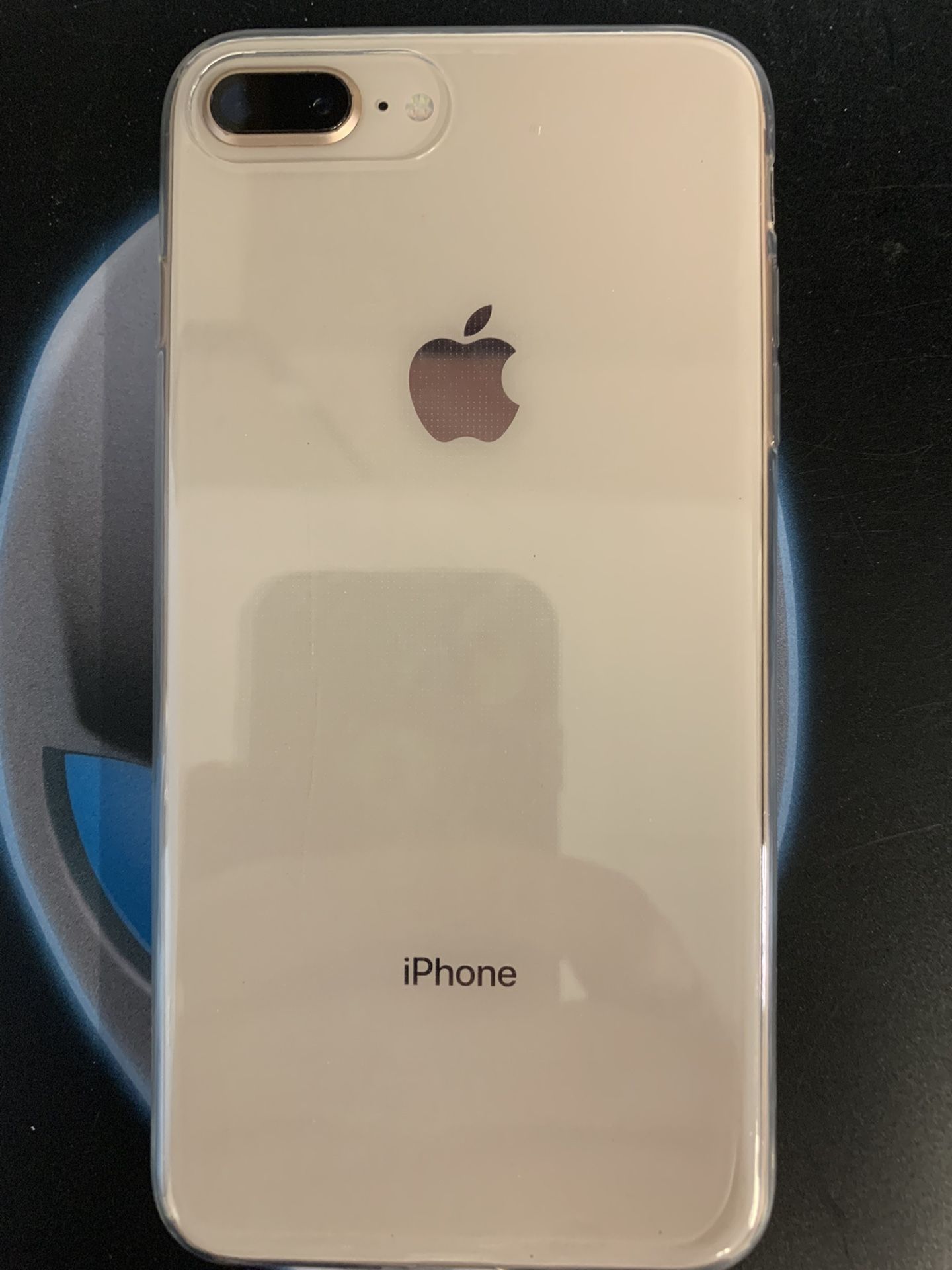 Apple iPhone 8+ 64GB Gold $325