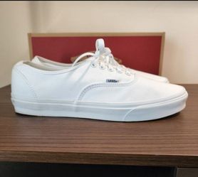 Mens VANS Authentic Size 13 - White | Very Clean. Only Worn Once