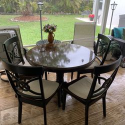 Dining Round Table with 4 Chairs