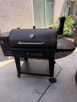 Pit boss 1150 pellet smoker grill 195$