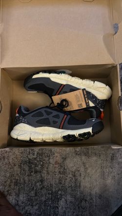 Nike Free Terra Vista Sneakers Size 8