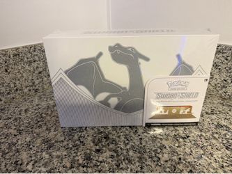 Charizard Ultra Premium Collection (UPC)