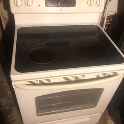 GE 30” Free Standing Electric Oven 