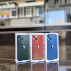 iPhone 13 (Unlocked) Take It Home In Payments/ llévalo a casa en pagos