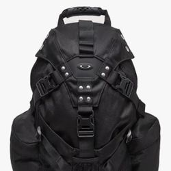 Oakley Icon Recycled Backpack