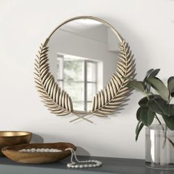 NEW - Brianna Grecian Round Iron - Wall Mirror 22 Inches - Gold