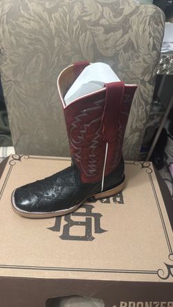 Square toe boots