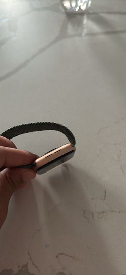 APPLE WATCH SE — Rose Gold | Like New