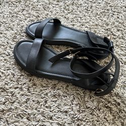 Black sandals 9