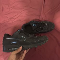 Black and blue nike air maxs