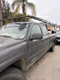 2005 Chevrolet Silverado 2500 HD Crew Cab