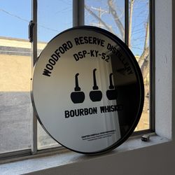 Woodford reserve distillery sign (Glass)