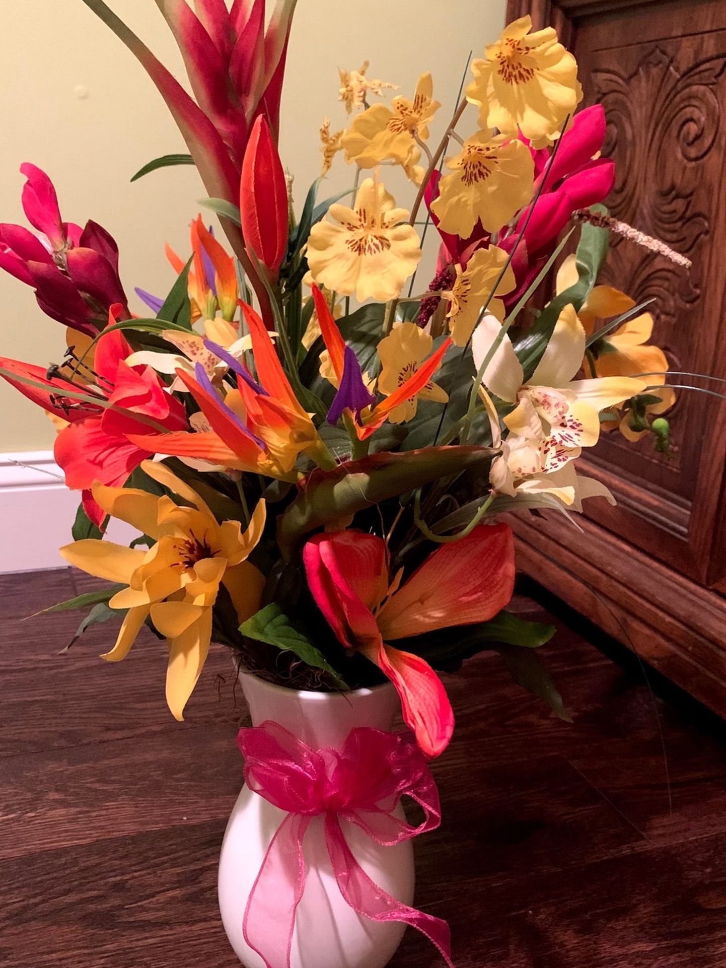 “Chelsea Home Imports” Vase (With Or Without Fake Flowers~Customer’s Choice)