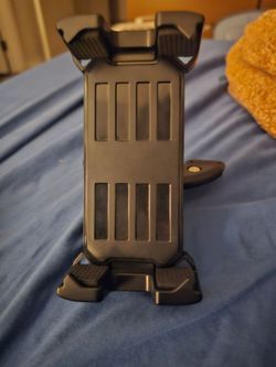 Phone / small tablet mount