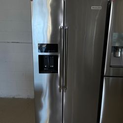 Refrigerator KithcenAid Side By Side 