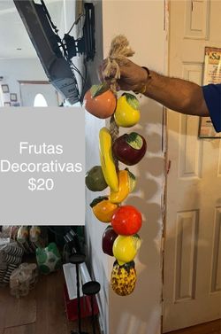 Ceramic Decorative Hanging Fruit/Vegetables