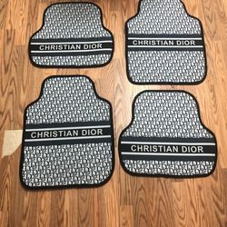 CD CAR MAT
