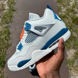 Jordan 4 “Industrial Blue” Size 10