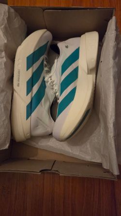 Men's Adida Pro 4 size 10 Brand new