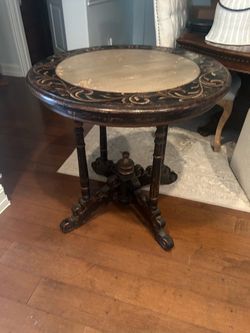 Decorative round table