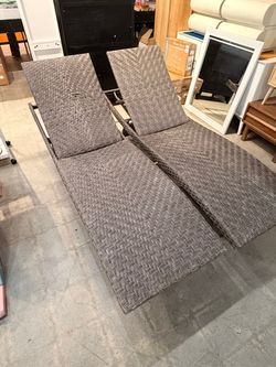 Reduced - SunVilla Nora Woven Chaise Lounge with Wheels - Woven Wicker Outdoor Chaise Lounge - slight wear and tear - set of 2
