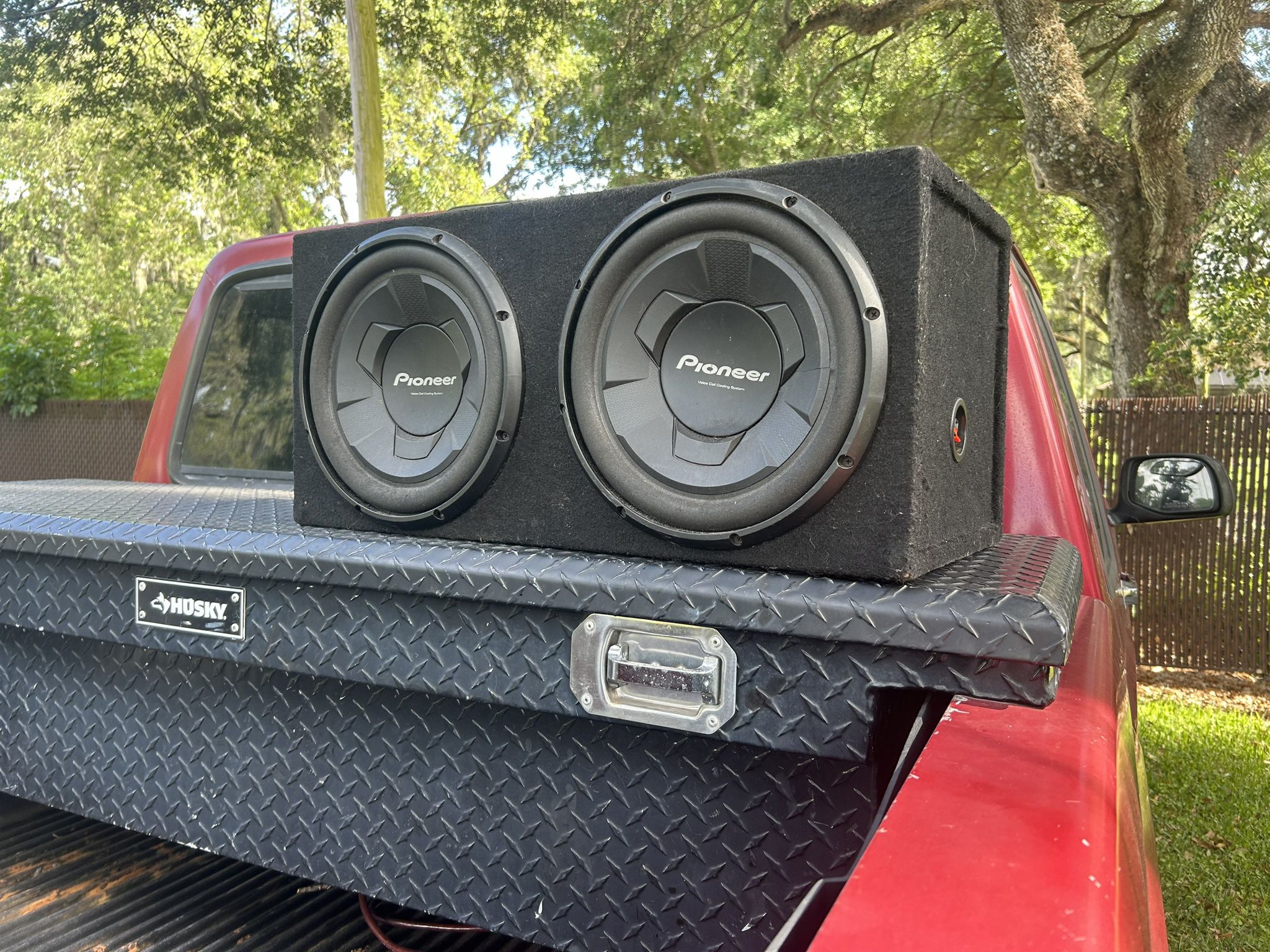 subwoofers 