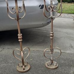 2 Metal Pedestal Candleholders Antique Cast Iron Wrought Iron  Plant Stand Porch Patio Decor Garden Outdoor Flower Pot Succulent Holder 27"H 

Pick up