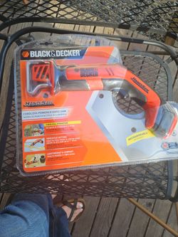 Black and Decker HandiSaw