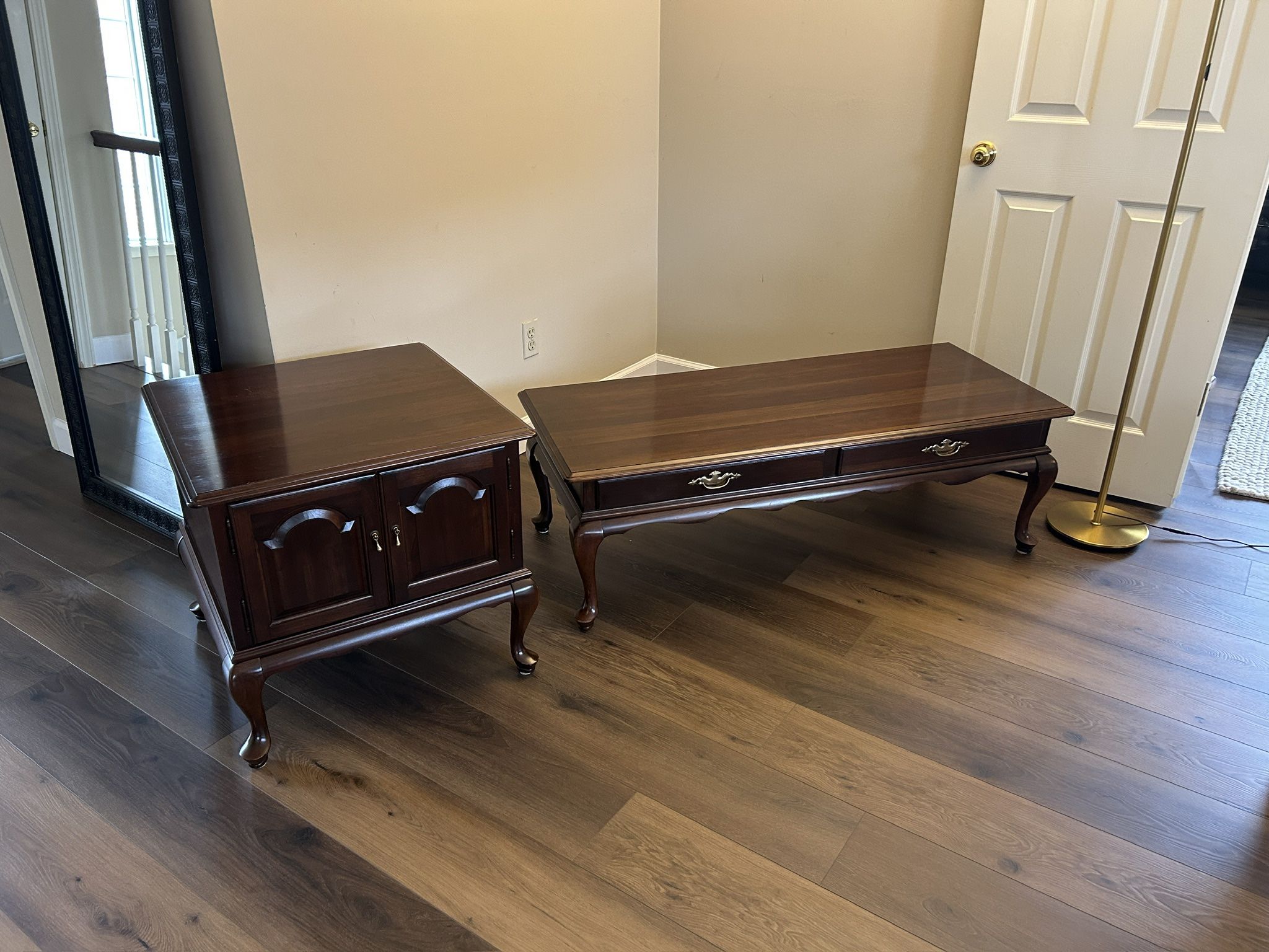 Ethan Allen Set Coffee table And Sidetable