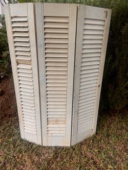 Vintage Wood Trifold Cream Shutters 36ā Hi x 24ā across