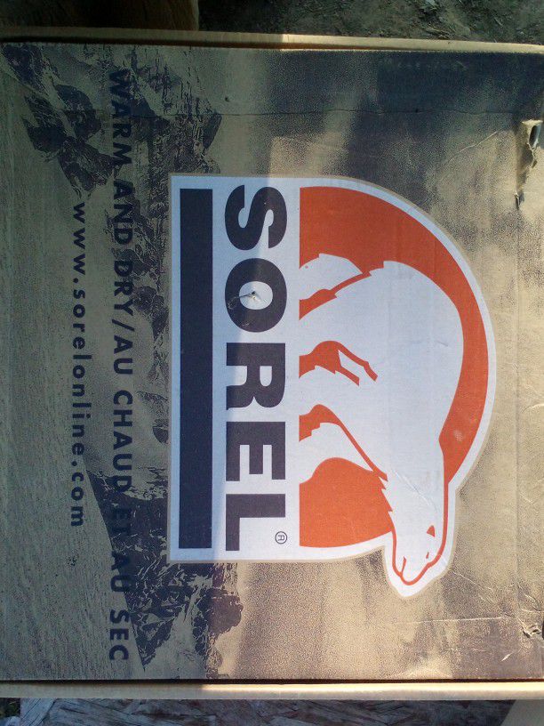 SOREL Warm And Dry Men's Boots Paid $200 For Them Never Worn