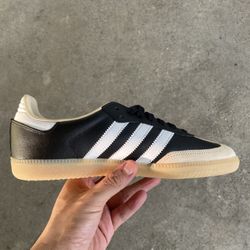 Adidas Samba Black White Gum Sizes Sizes 7.5 Women And 8 Women 