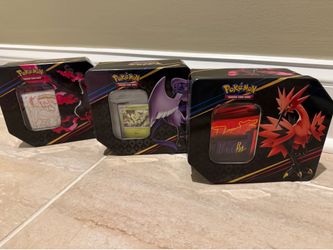 Pokémon Cards in Collectors Tins