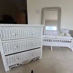 White rattan set